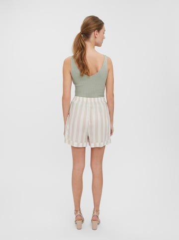 Vero Moda Szorty "Jena" w kolorze beżowym