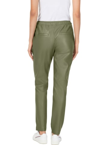 Heine Kunstlederhose in Grün
