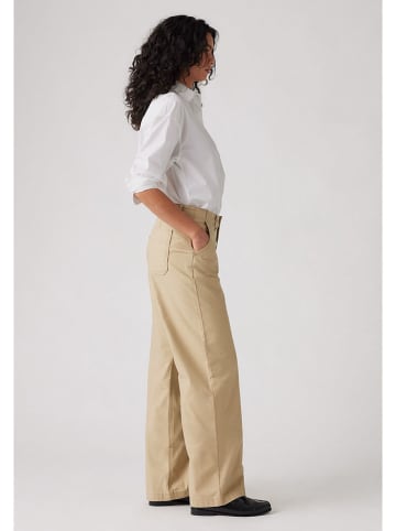 Levi's Spodnie - Comfort fit - w kolorze beżowym