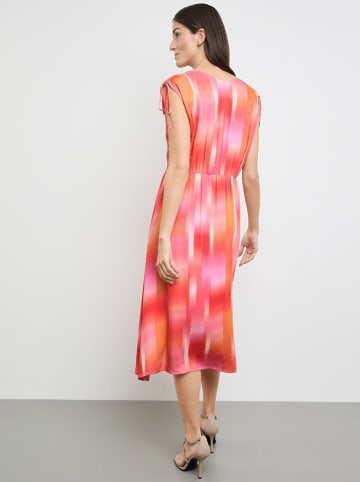 Taifun by Gerry Weber Sukienka w kolorze różowo-fioletowym