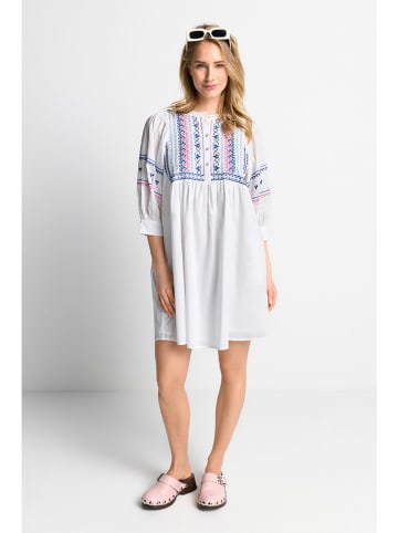 Rich & Royal Linnen jurk wit/roze/blauw