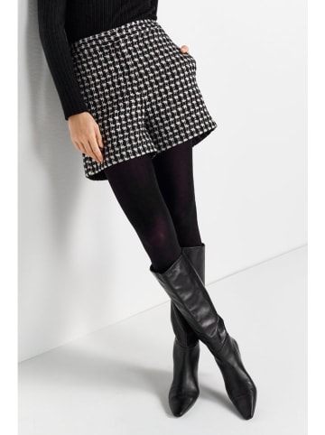 Rich & Royal Shorts in Schwarz/ Weiß