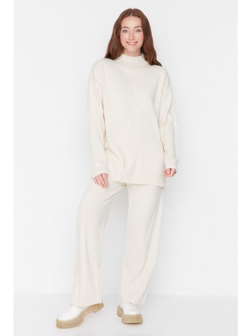 trendyol 2tlg. Outfit in Creme