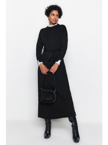trendyol Strickkleid in Schwarz
