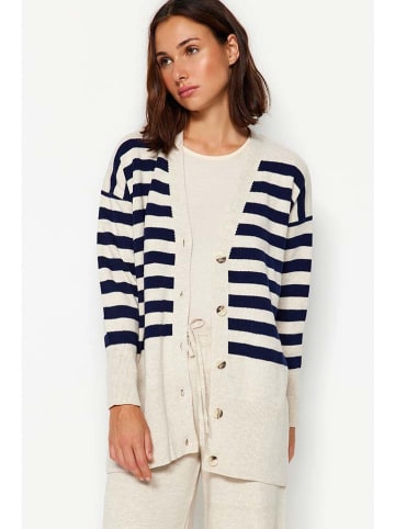 trendyol 2tlg. Outfit in Creme/ Dunkelblau