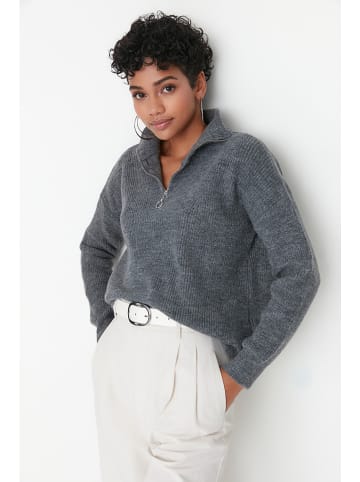 trendyol Pullover in Anthrazit