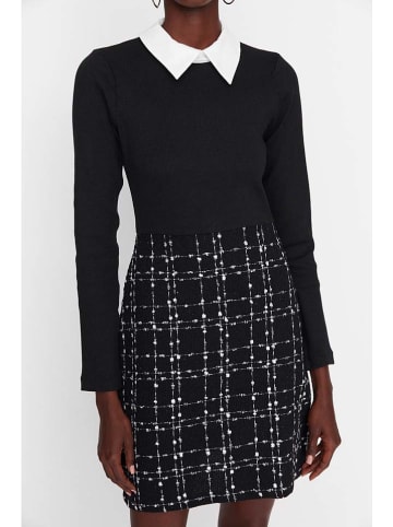 trendyol Sukienka w kolorze czarno-białym