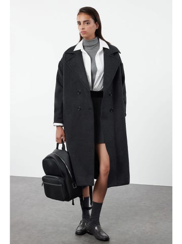 trendyol Übergangsmantel in Anthrazit