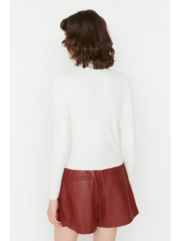 trendyol Rollkragenpullover in Creme
