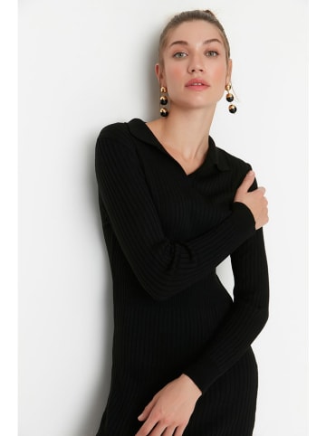 trendyol Strickkleid in Schwarz