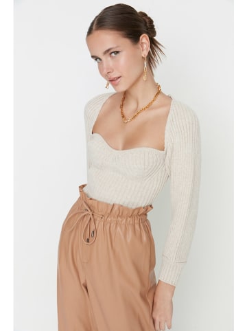 trendyol Pullover in Beige