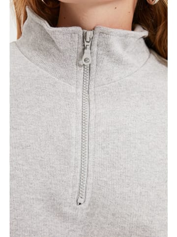 trendyol Bluza w kolorze szarym