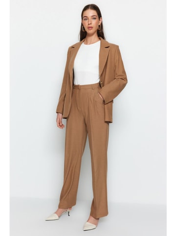 trendyol Marlenehose in Camel