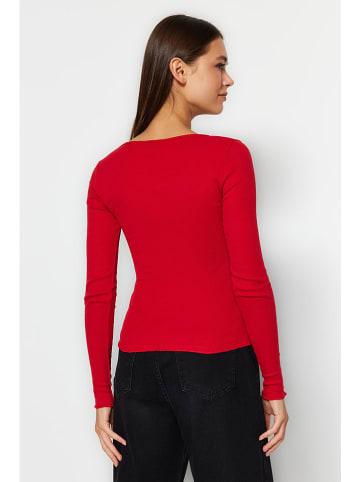 trendyol 2er-Set: Longsleeves in Schwarz/ Rot