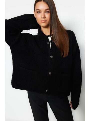 trendyol Cardigan in Schwarz