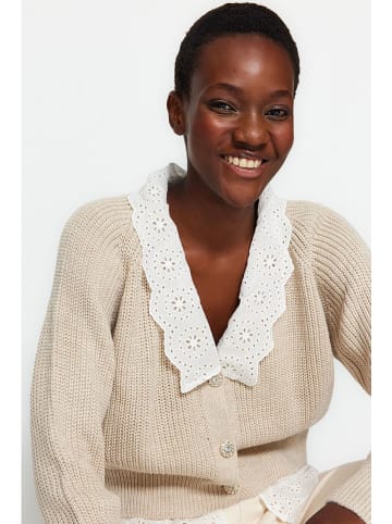 trendyol Cardigan in Sand