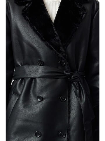 trendyol Mantel zwart