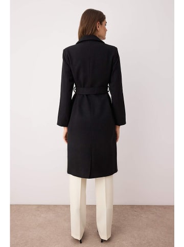 trendyol Übergangsmantel in Schwarz