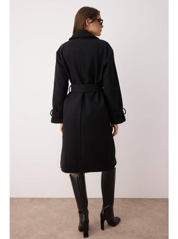 trendyol Übergangsmantel in Schwarz