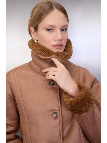 trendyol Übergangsjacke in Hellbraun