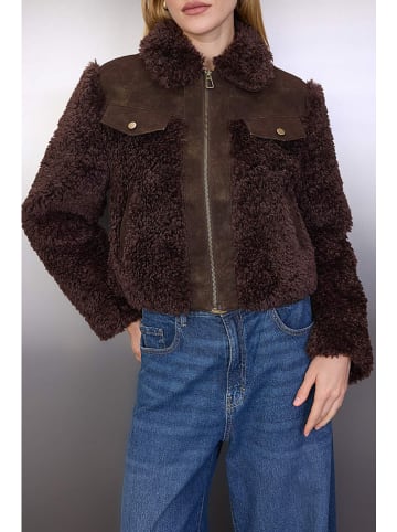 trendyol Teddyjacke in Dunkelbraun