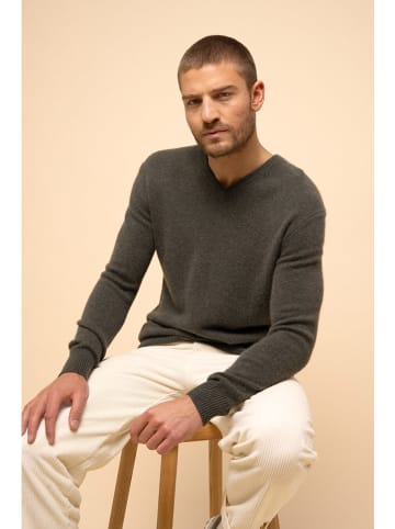 Just Cashmere Kasjmieren trui "Nathan" kaki