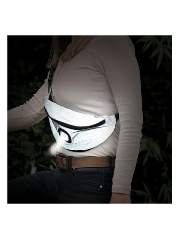 moses. LED-Brusttasche in Silber - (L)68 cm