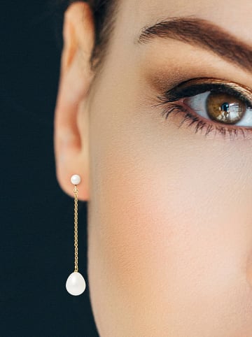 Pearline Gouden oorhangers met parels