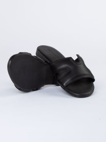JOLANA & FENENA Leren slippers zwart