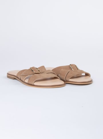 JOLANA & FENENA Leren slippers beige