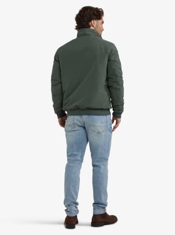 McGregor Tusssenjas kaki