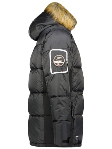 Canadian Peak Winterjacke "Danoneak" in Schwarz