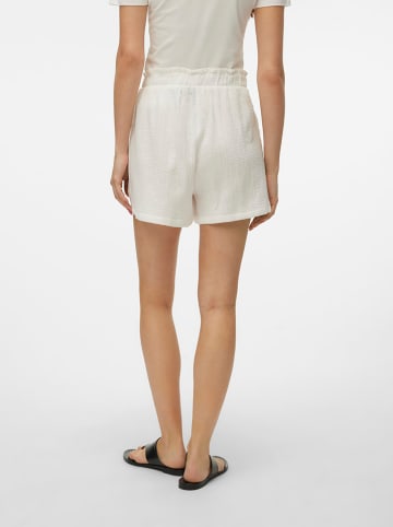 Vero Moda Shorts in Weiß