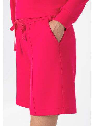 Timezone Shorts in Pink