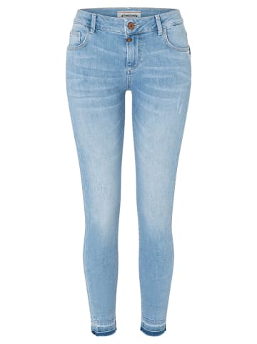 Timezone Dżinsy "Aleena" - Slim fit - w kolorze błękitnym