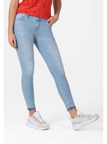 Timezone Spijkerbroek "Aleena" - slim fit - lichtblauw