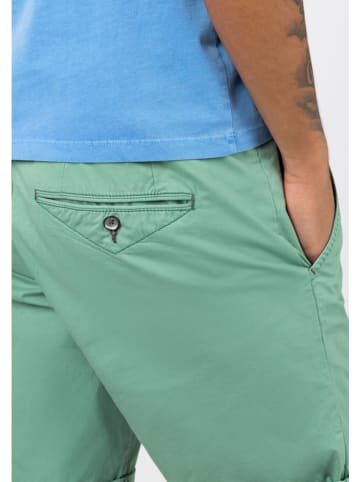 Timezone Shorts "Janno" in Grün