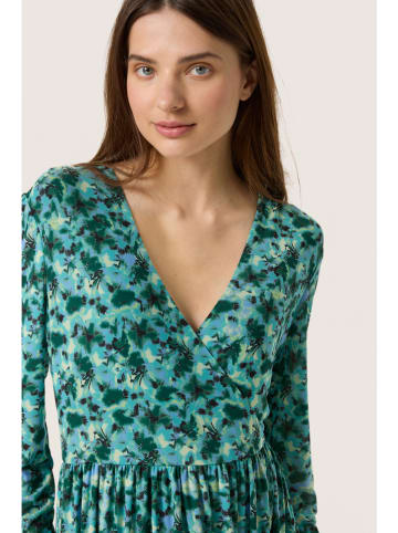 Soaked in Luxury Sukienka "Soaked in Luxury" w kolorze turkusowym