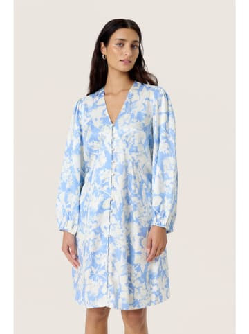Soaked in Luxury Sukienka w kolorze błękitno-białym