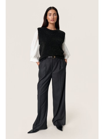 Soaked in Luxury Pullunder in Schwarz