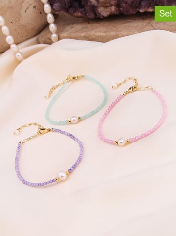 Pierres de Jade 3-delige set: vergulde armband met parels en kristallen