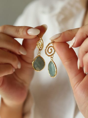 Pierres de Jade Pozłacane kolczyki-wkrętki z amazonitami