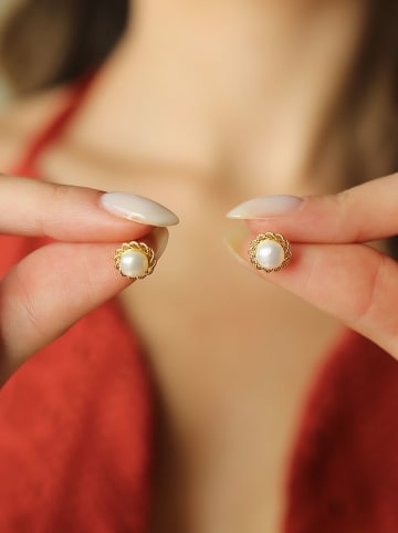 Pierres de Jade Vergold. Ohrstecker mit Perlen