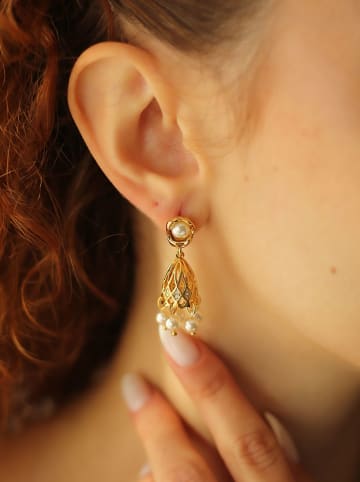 Pierres de Jade Pozłacane kolczyki-wkrętki z perłami