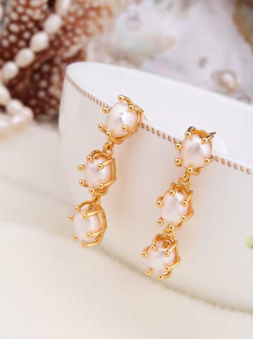 Pierres de Jade Vergold. Ohrstecker mit Perlen