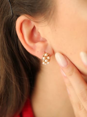 Pierres de Jade Vergold. Ohrstecker mit Perlen