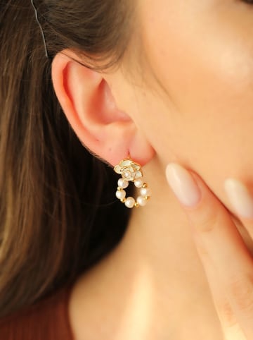 Pierres de Jade Pozłacane kolczyki-wkrętki z perłami