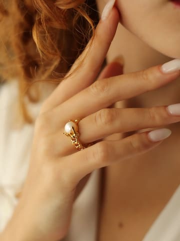 Pierres de Jade Vergold. Ring mit Perle