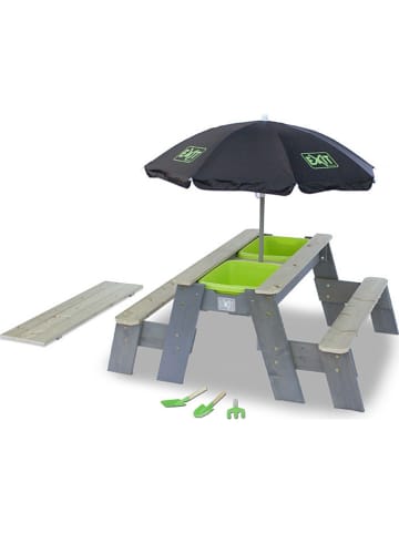 EXIT Sand- & Wassertisch mit 2 Bänken, Sonnenschirm & Sandspielzeug - ab 3 Jahren