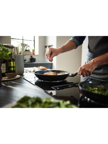Fissler Patelnia "Essential®" w kolorze czarnym - Ø 26 cm